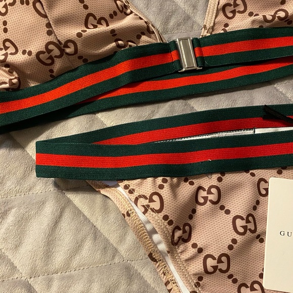 Super cute bikini - Picture 2 of 2